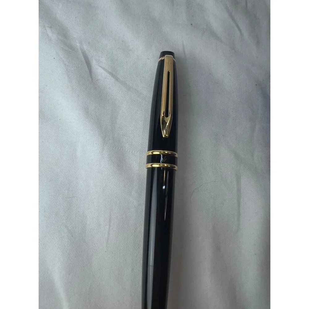 Waterman Expert Fountain Pen Black Lacquer Gold Trim Made in France with Box